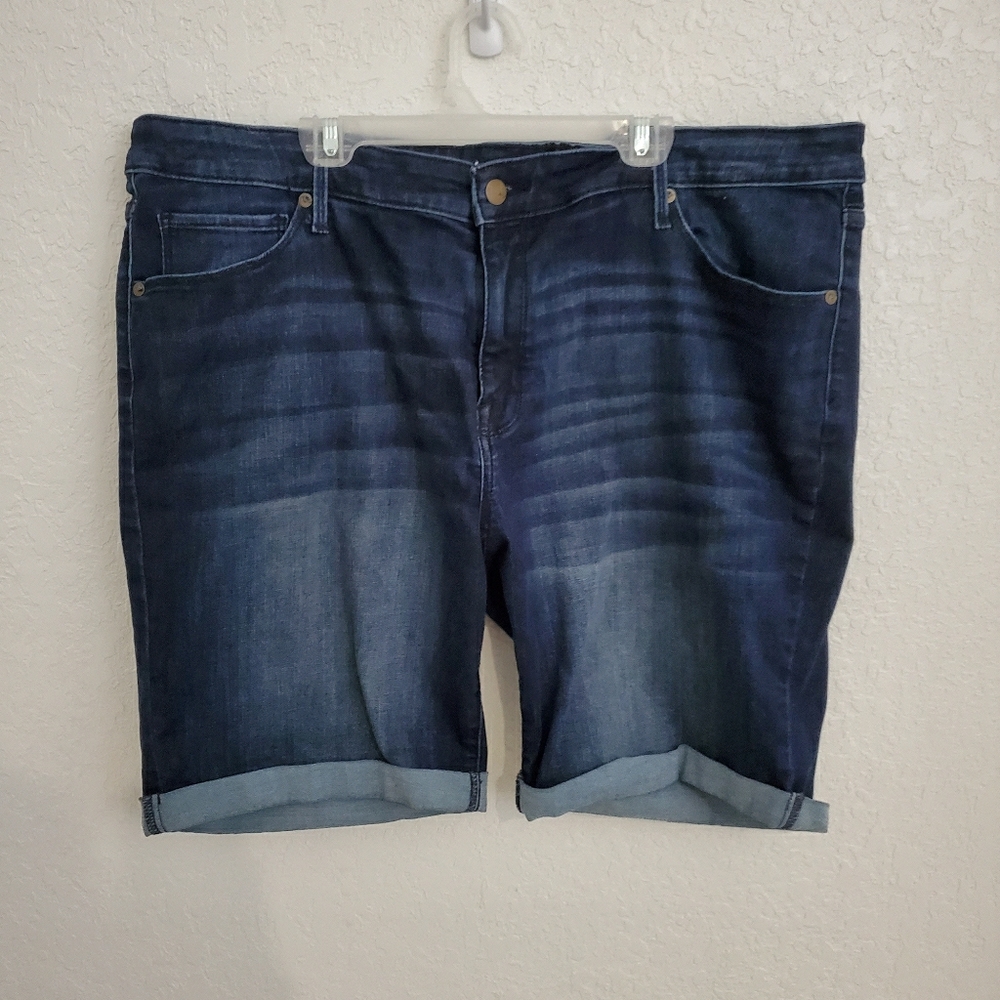 Ava and Viv Bermuda Shorts